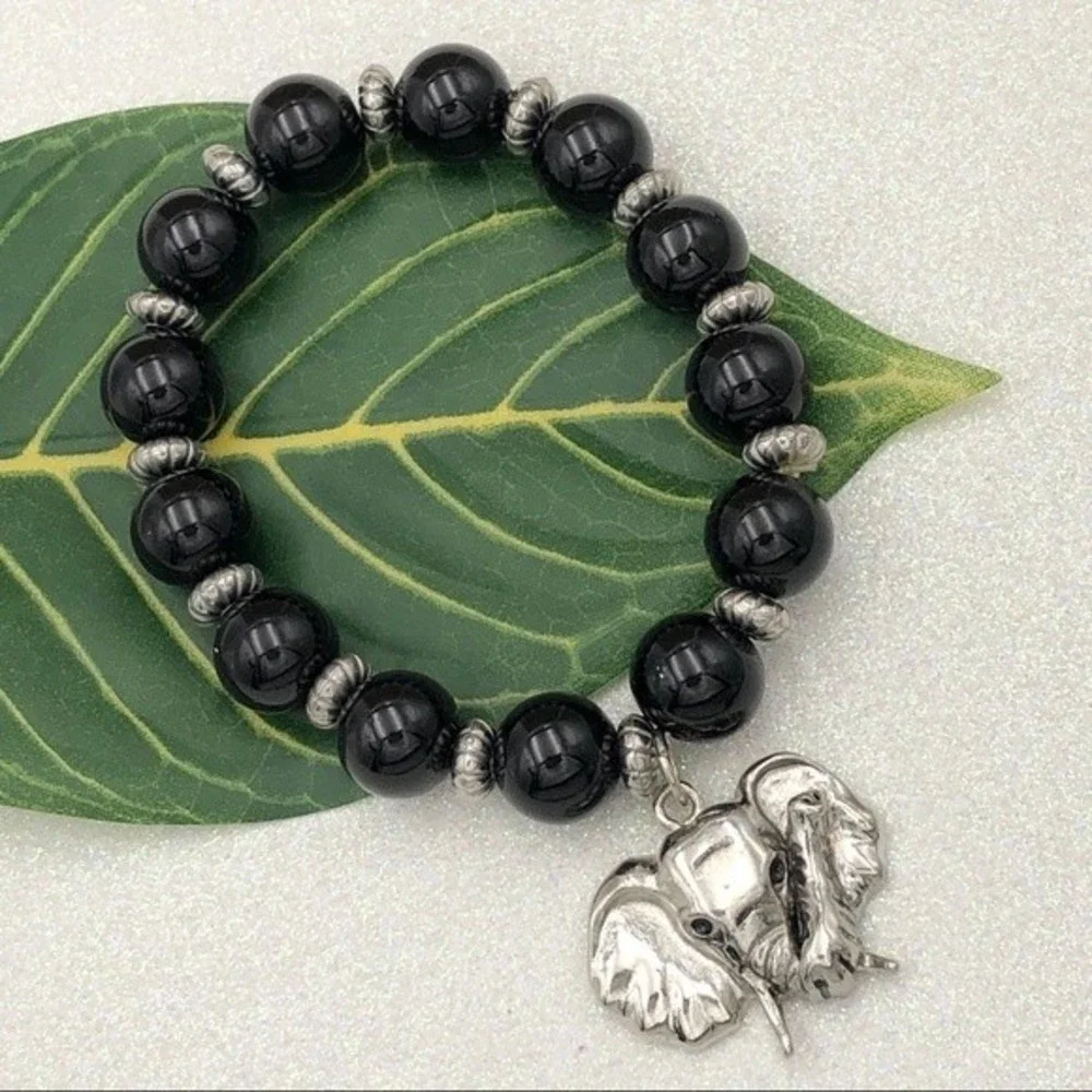 🌼 Black Bead Elephant Charm Stretch Bracelet
